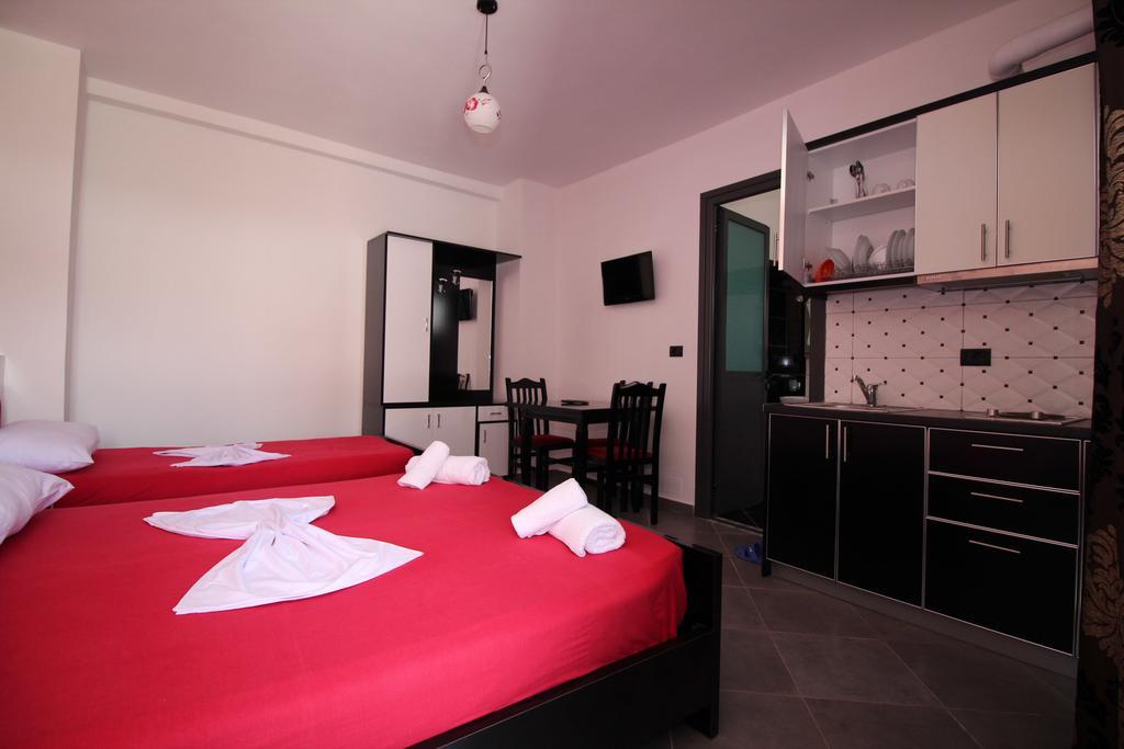 Hotel Ilio Ksamil Buitenkant foto