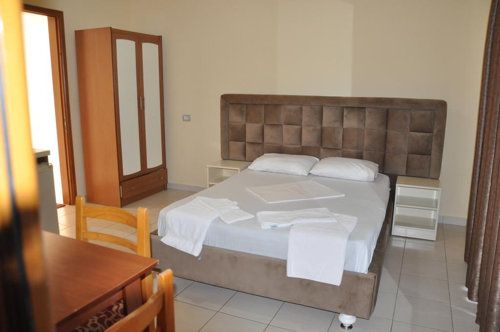 Hotel Ilio Ksamil Buitenkant foto