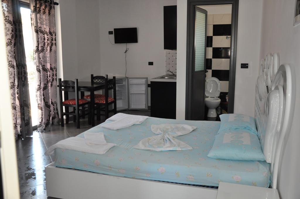 Hotel Ilio Ksamil Buitenkant foto
